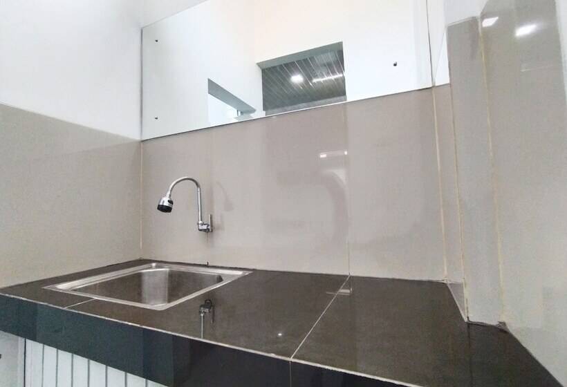 Ostello Hometown Residence