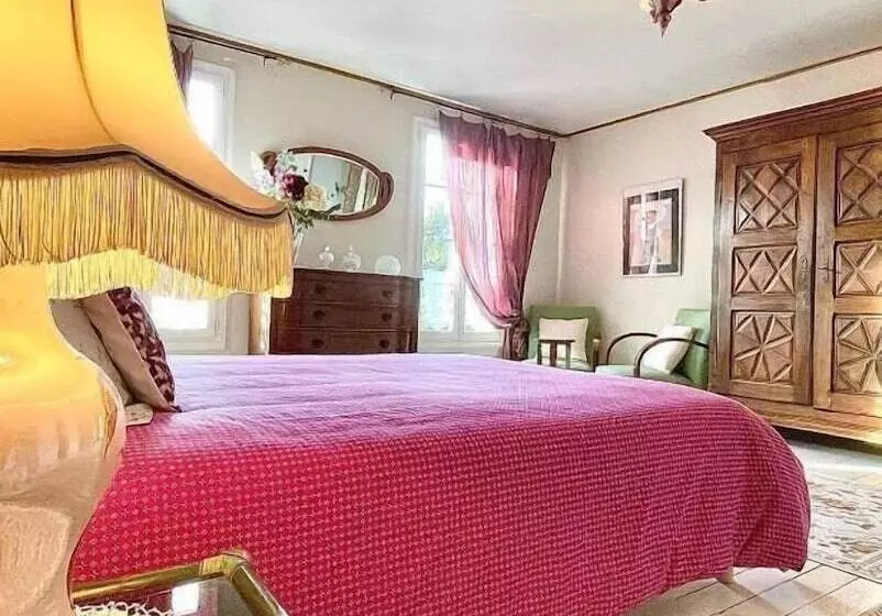 ベッドアンドブレックファースト Auberge La Maison B