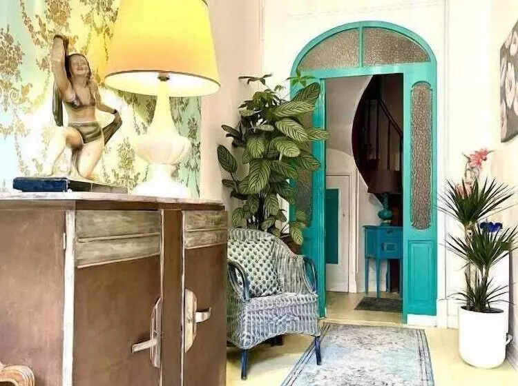 ベッドアンドブレックファースト Auberge La Maison B