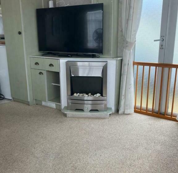 Hollie’s Hemsby Holidays   Static Caravan