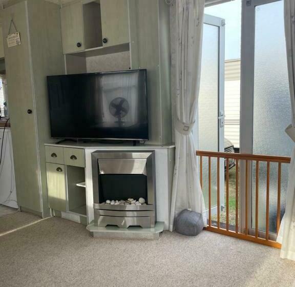 Hollie’s Hemsby Holidays   Static Caravan