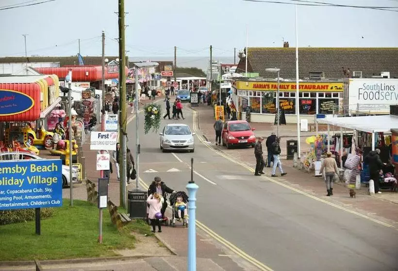 Hollie’s Hemsby Holidays   Static Caravan