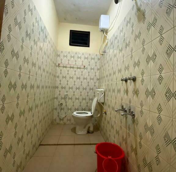 فندق Dwarka Residency