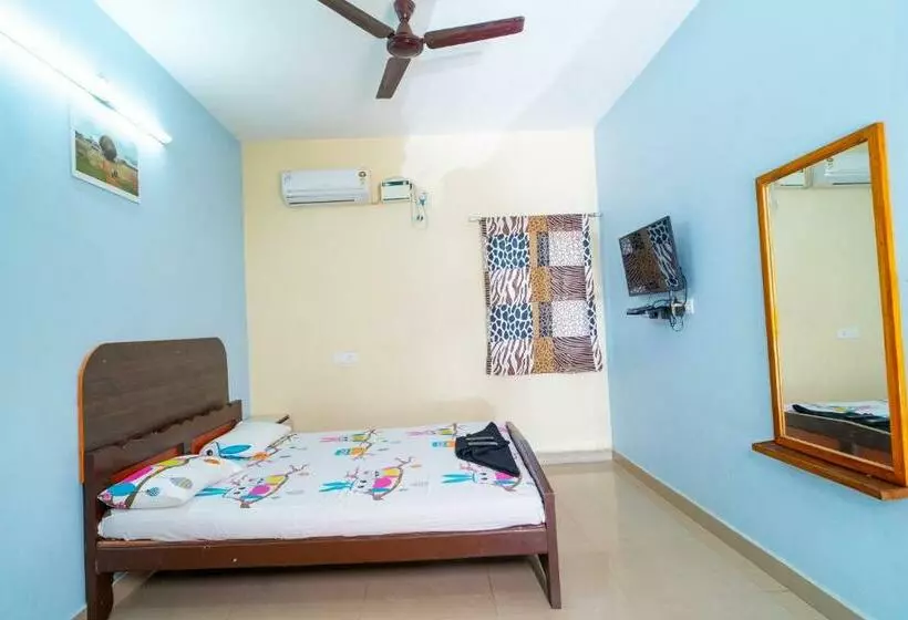 Hotelli Dwarka Residency