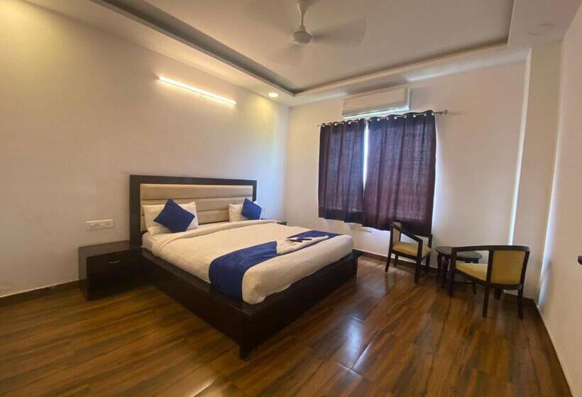 Отель White Rock