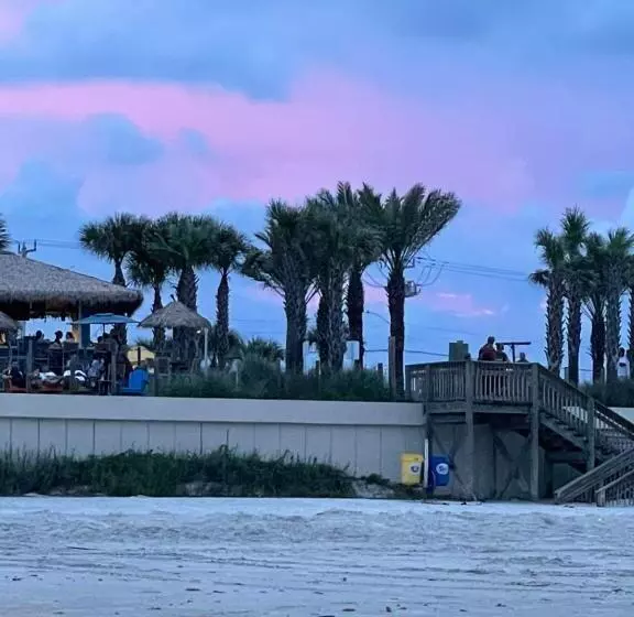 Oceanside Escape