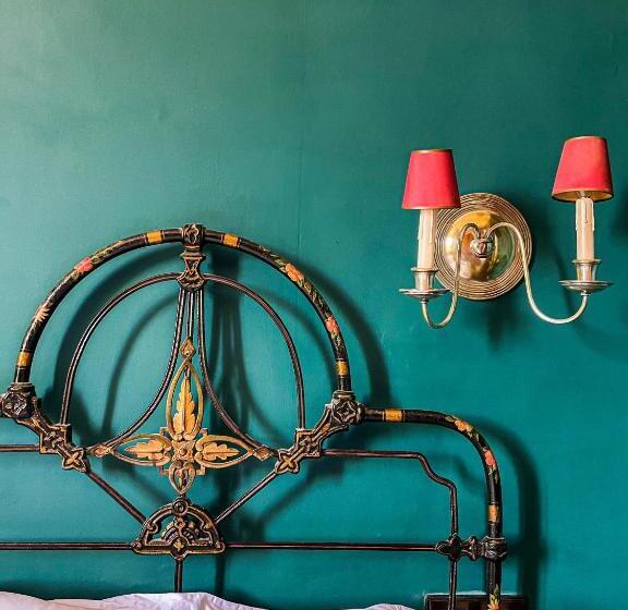 بنسيون La Belle Eco