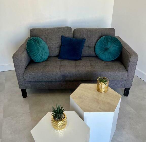 T1 Aux Pieds De La Gare Bénédictins   Dabnb