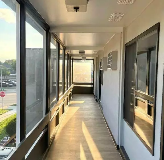 Hotelli Downtown Inn