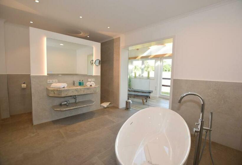 Landhaus Hideaway Mit Aussenpool, Sauna Und Kamin