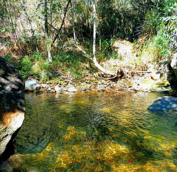 Majatalo Chale Canto Dos Cristais