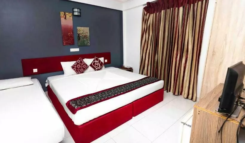 پانسیون The G Ten Holiday Inn