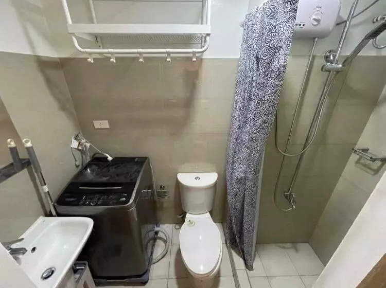 Shore 2 Residences