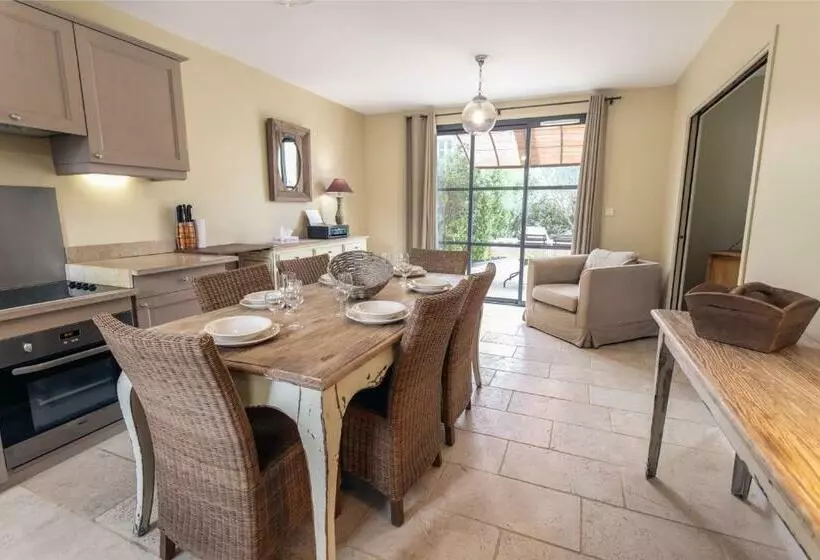 Villa De Charme 13
