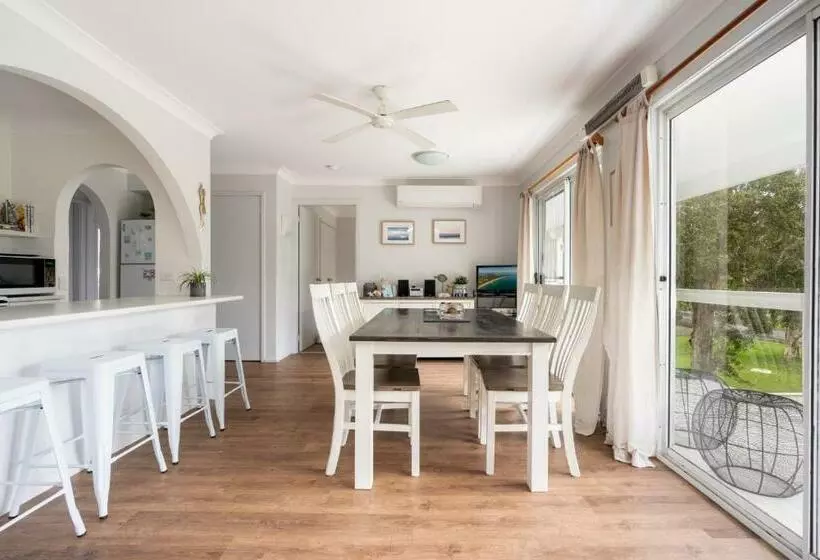 Addi58   Curley S At Culburra