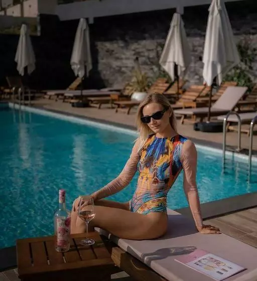 Bayview Hills Luxury Residences