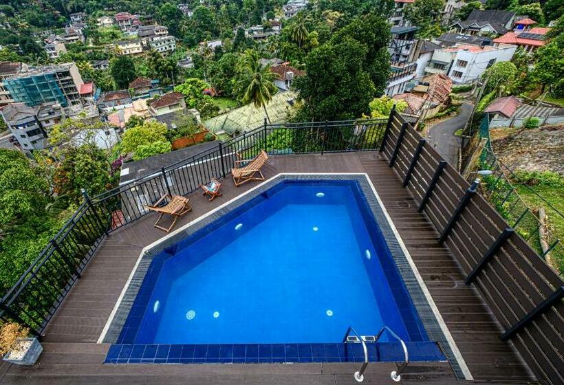 فندق Queens Mount Ridge