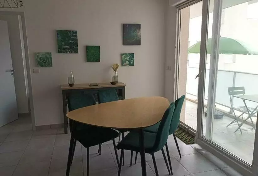 Superbe Appartement Et Parking Proche Du Centre Du Monde