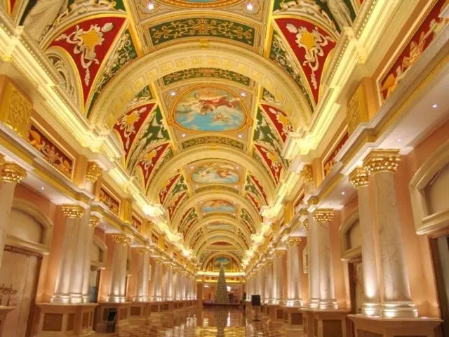 Otel Taishan Junhaiyue Phoenix