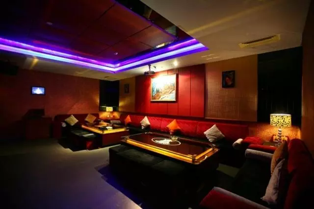 Otel Taishan Junhaiyue Phoenix