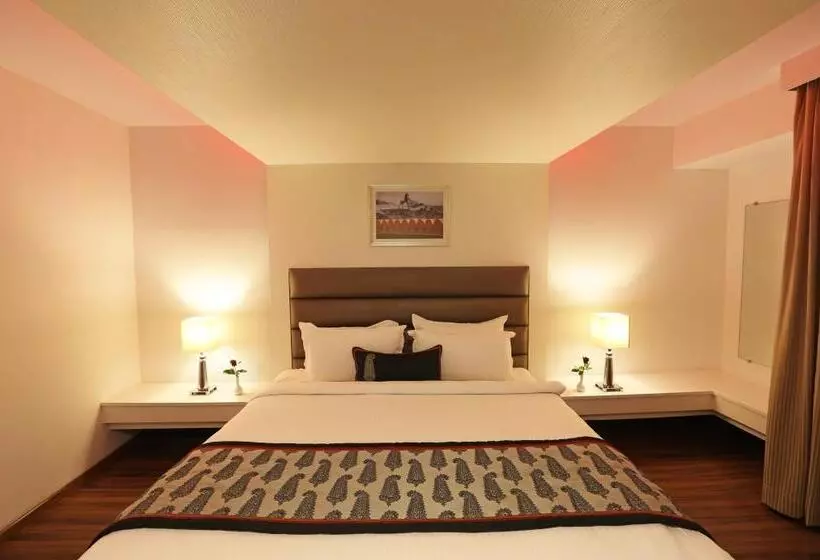 Szálloda Golden Tulip  Jaipur