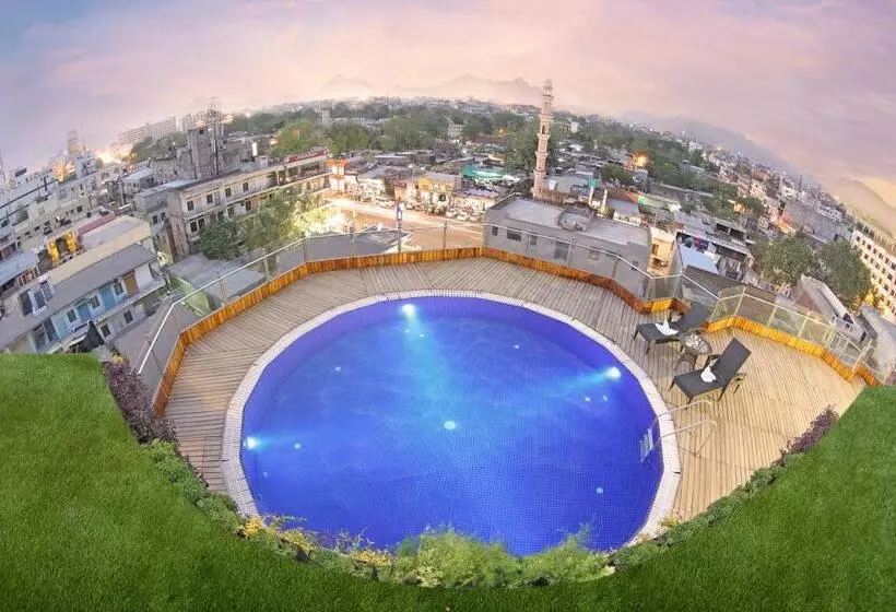 Szálloda Golden Tulip  Jaipur