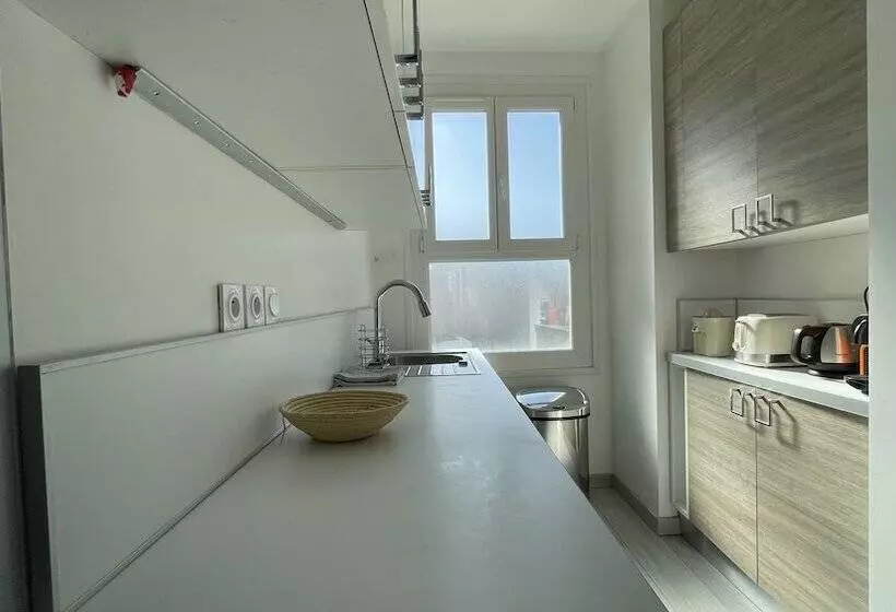 Отель Mademoiselle