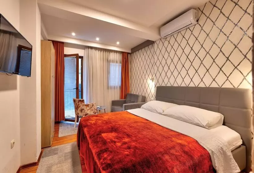 هتل Pansion Villa Nur