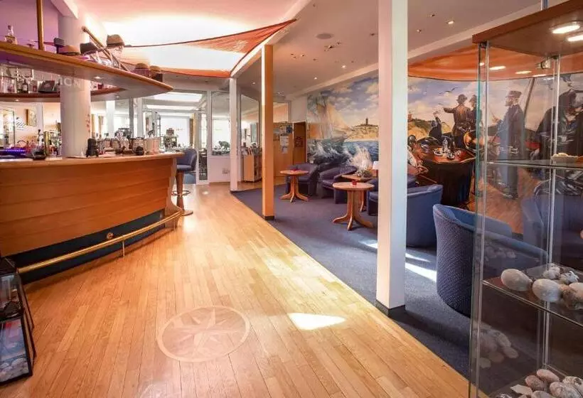 בית מלון כפרי & Restaurant Zum Kap Arkona