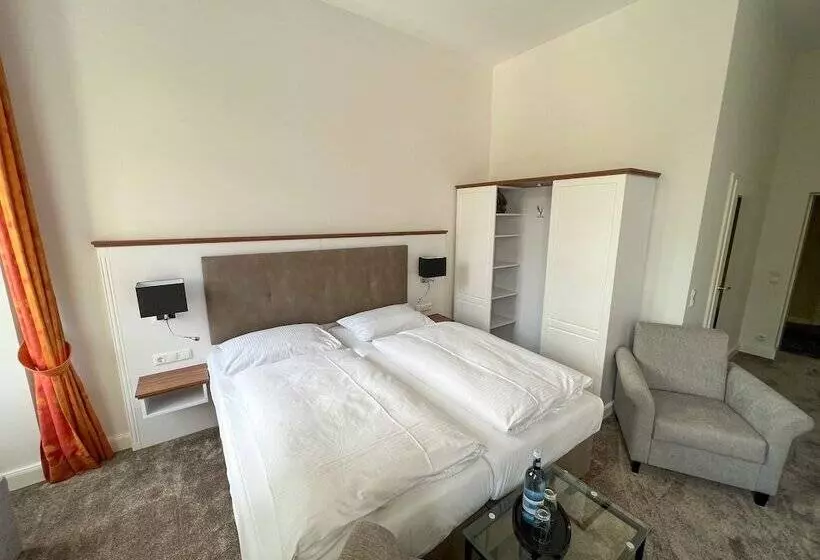 酒店 Schloss Schlemmin