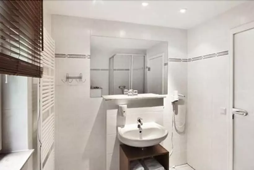 בית מלון כפרי Springbachmuhle Belzig