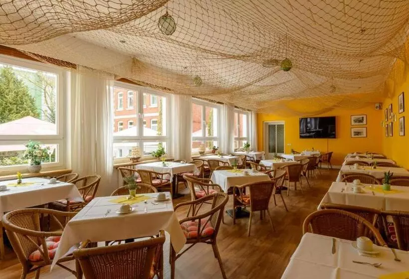 ホテル Störtebeker