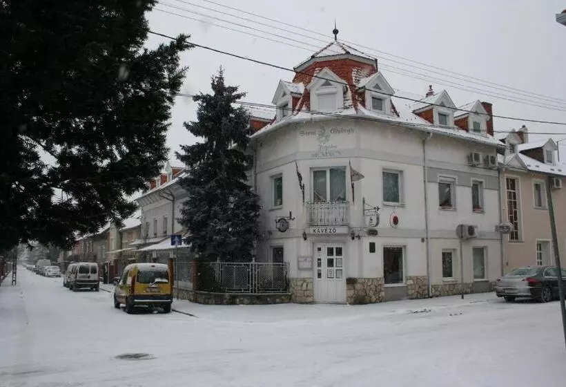 בית מלון כפרי Szent György Fogadó