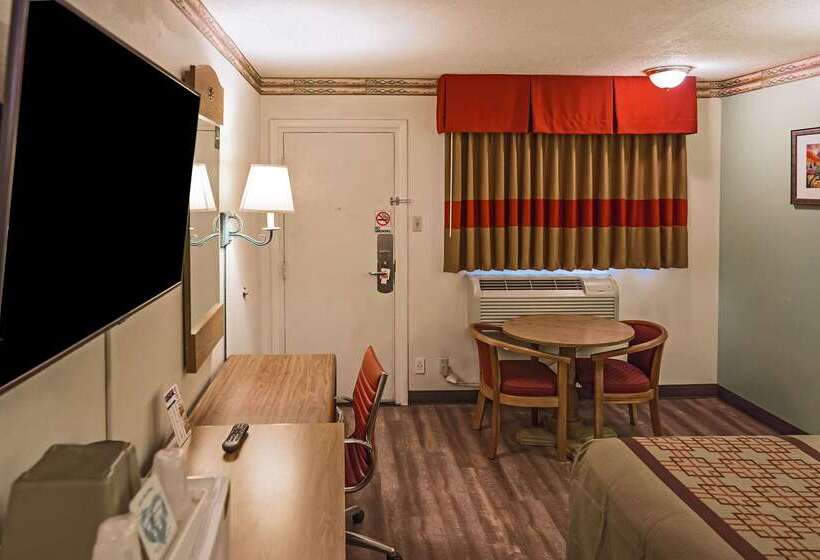 فندق على الطريق Rodeway Inn Albuquerque Downtown On Rt 66