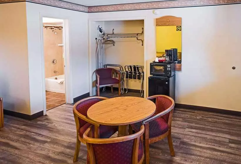 Motelli Rodeway Inn Albuquerque Downtown On Rt 66