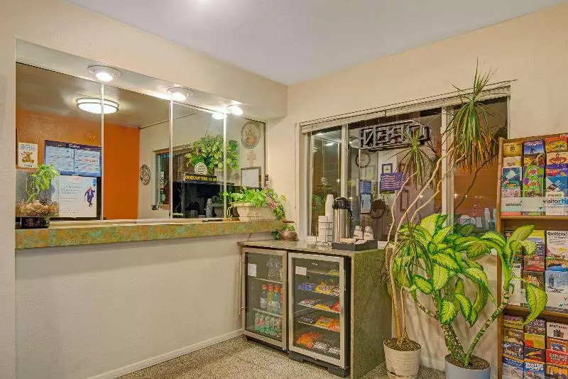 Motelli Rodeway Inn Albuquerque Downtown On Rt 66