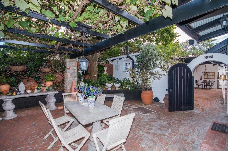 Pensió Forest Hall Guest House