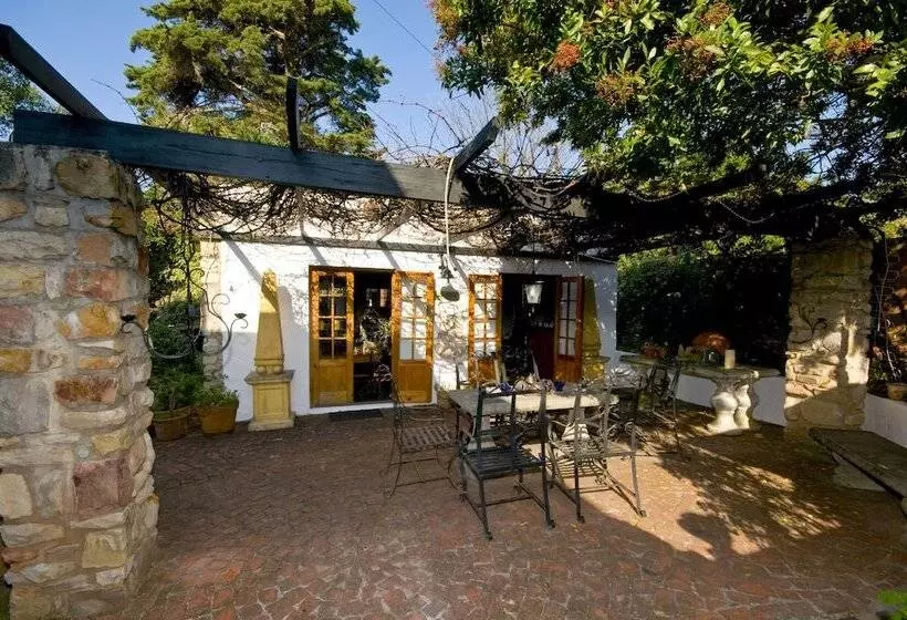 Panzió Forest Hall Guest House