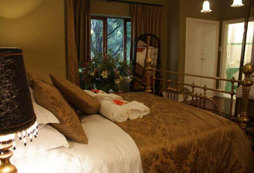 Пансион Northcliff Manor Guest House