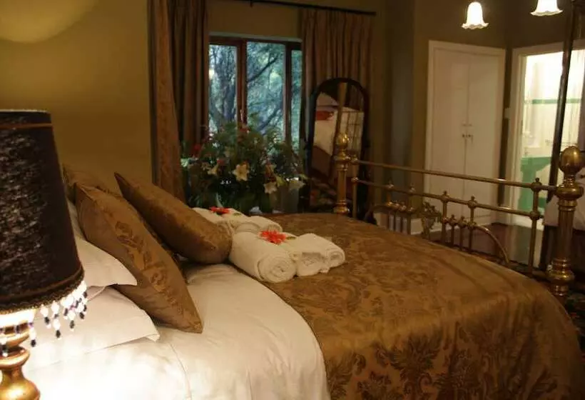 Пансион Northcliff Manor Guest House