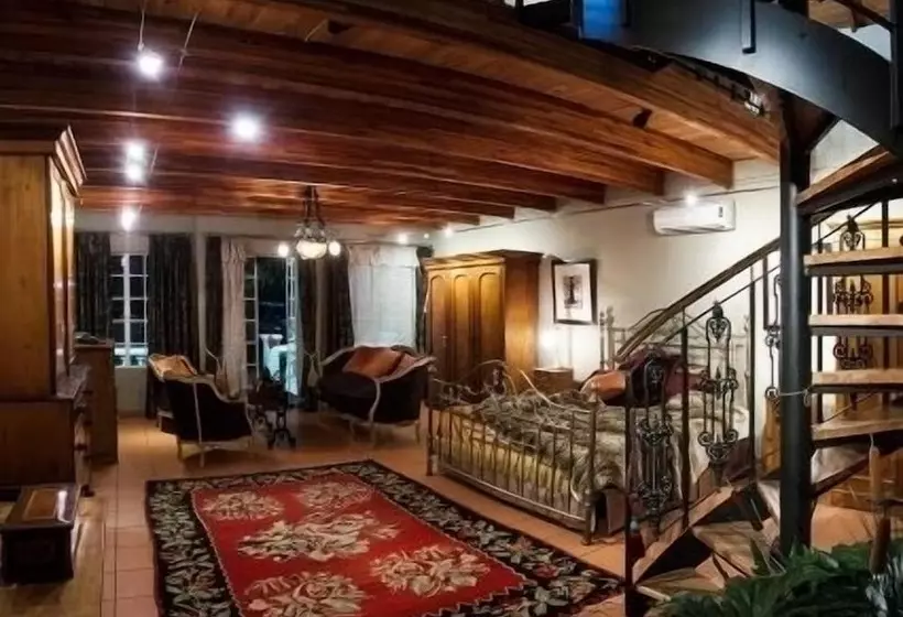 Пансион Northcliff Manor Guest House