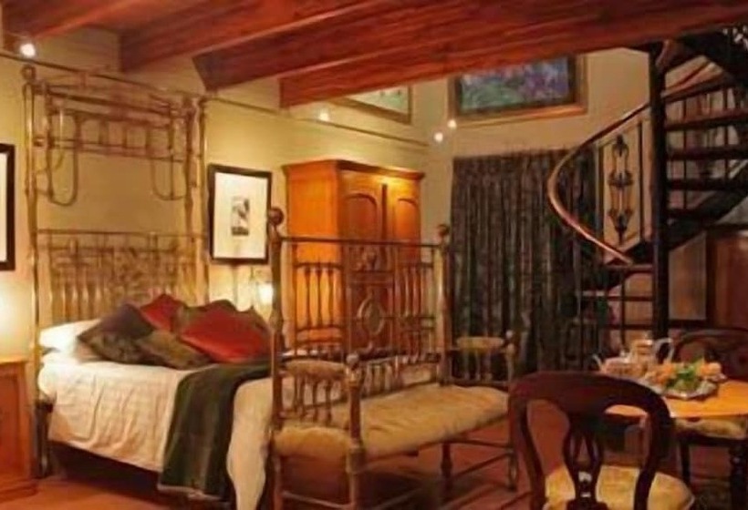 Пансион Northcliff Manor Guest House