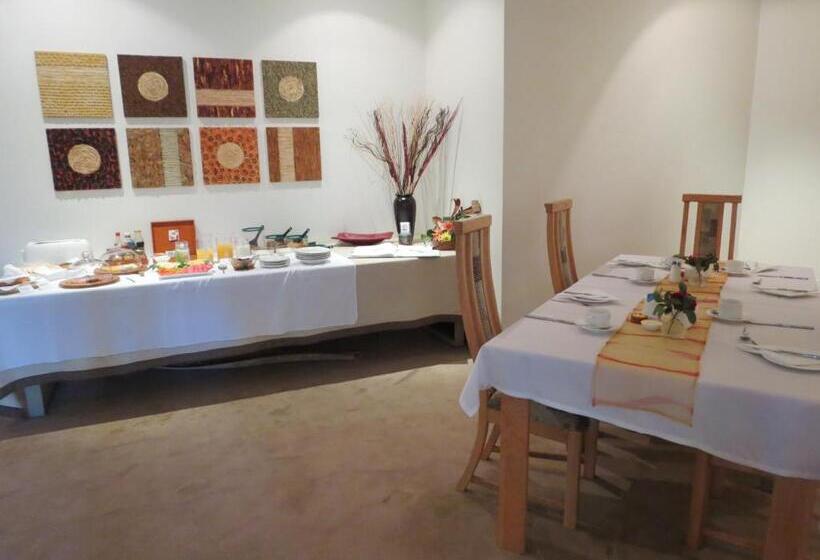 بنسيون Touraco Guesthouse