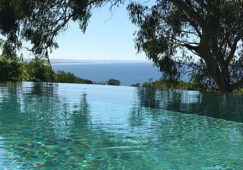 Rainbow Ocean Palms Resort