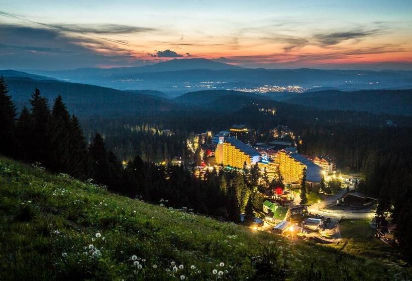 Tes Flora Apartments