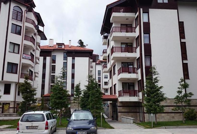 Tes Flora Apartments