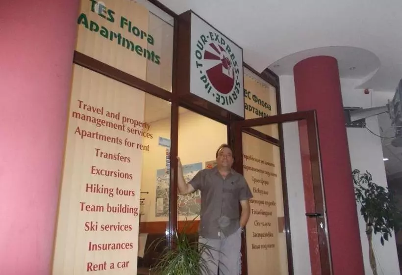 Tes Flora Apartments