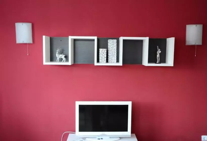 Tes Flora Apartments