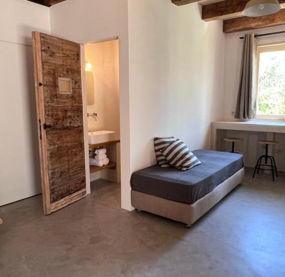 Bed and Breakfast Casal Lluent