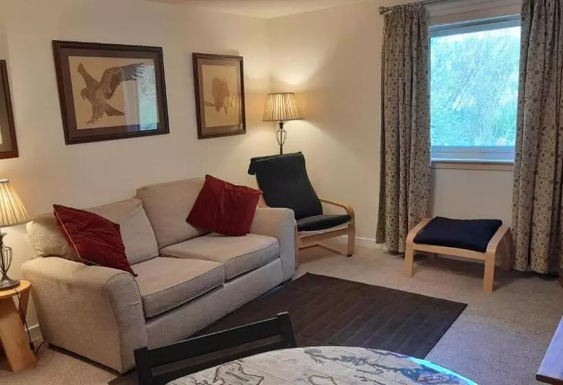 Aamiaismajoitus (B&B) Otters Retreat